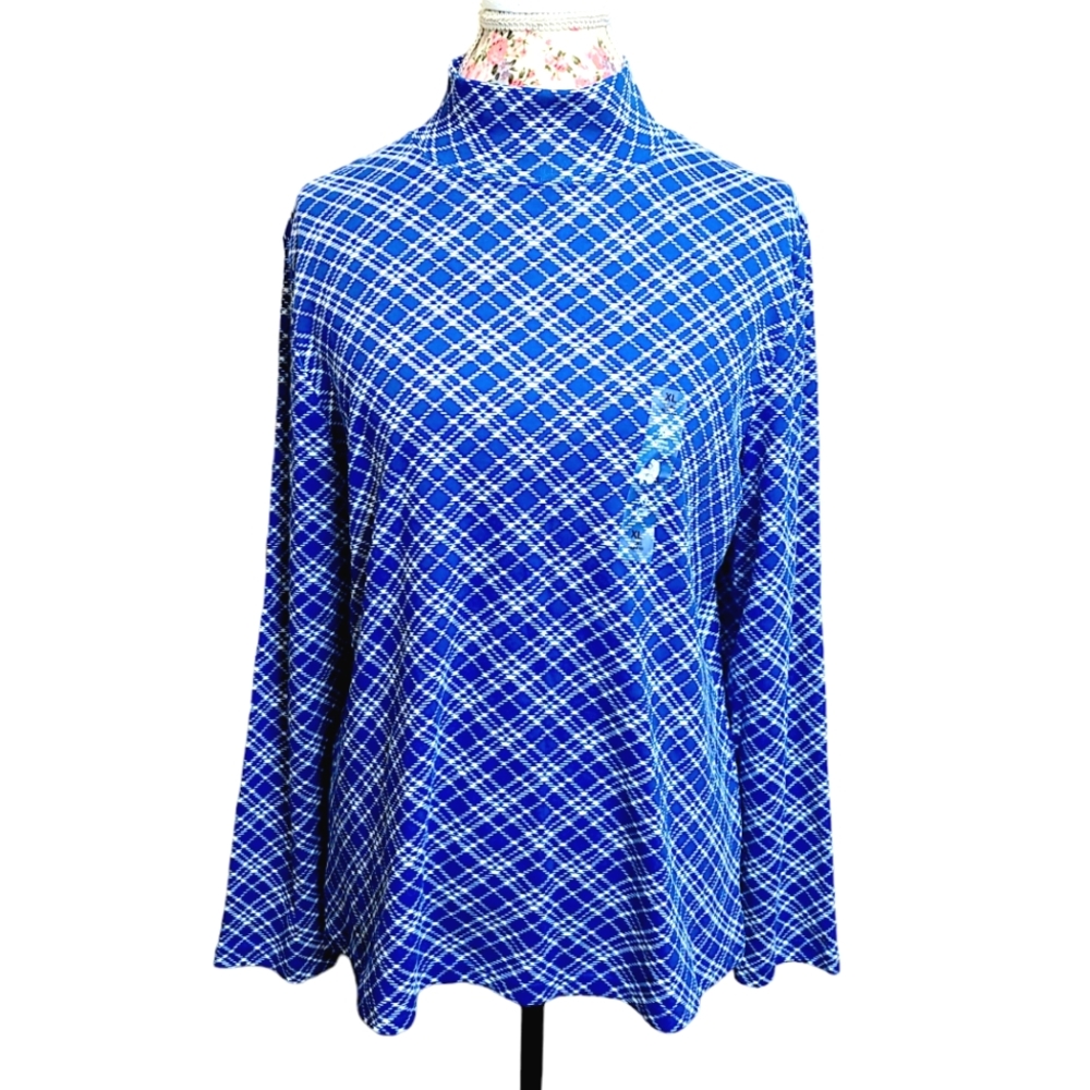 Karen Scott mockneck